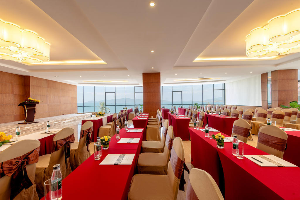 Muong Thanh Grand Nha Trang Hotel Bagian luar foto